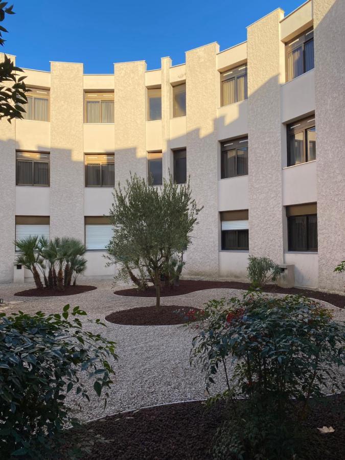 Hotel Bahia Villeneuve-Loubet Exterior foto