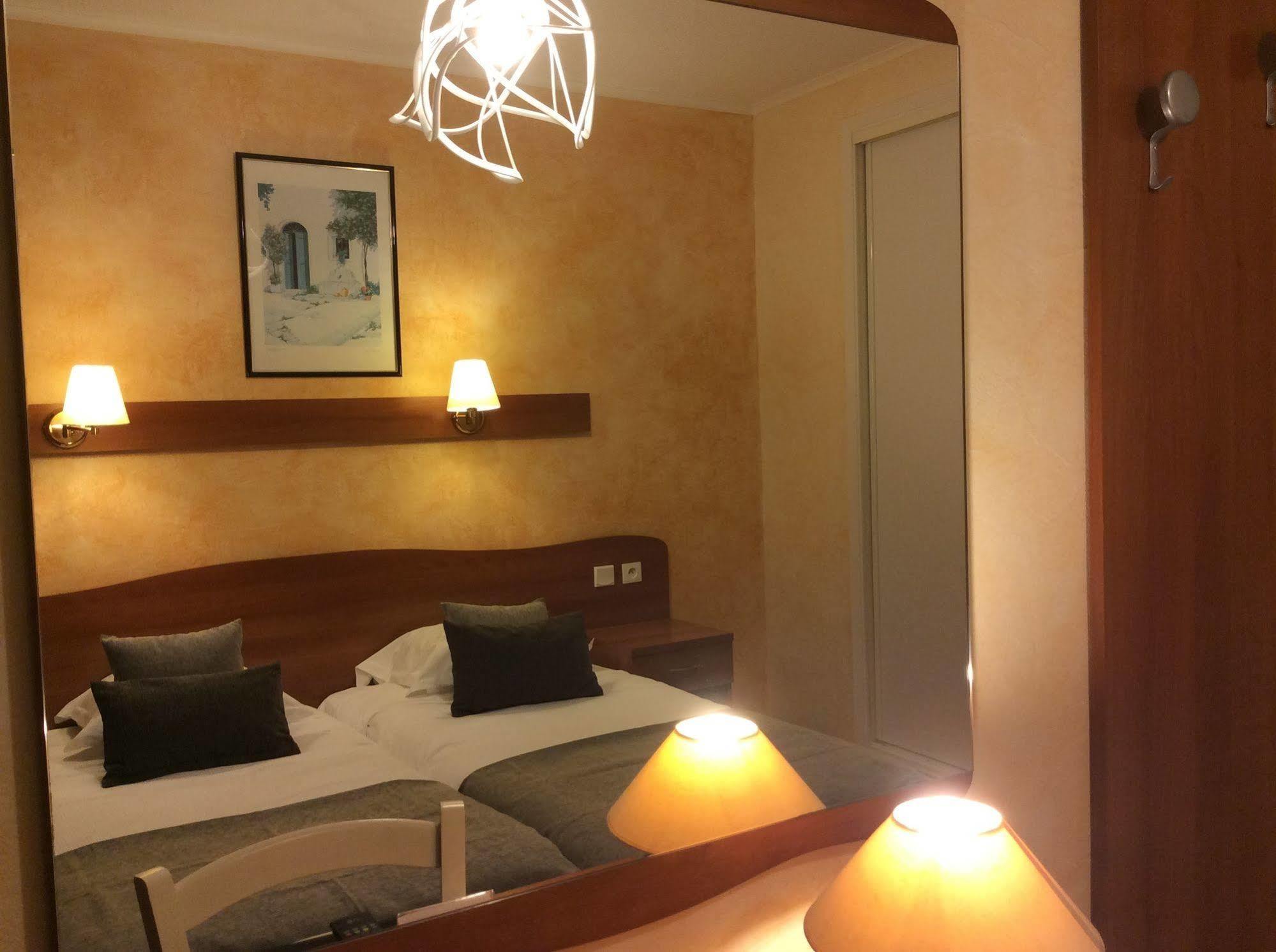 Hotel Bahia Villeneuve-Loubet Exterior foto